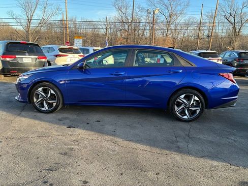 Used 2023 Hyundai Elantra SEL w/ Convenience Package image 4