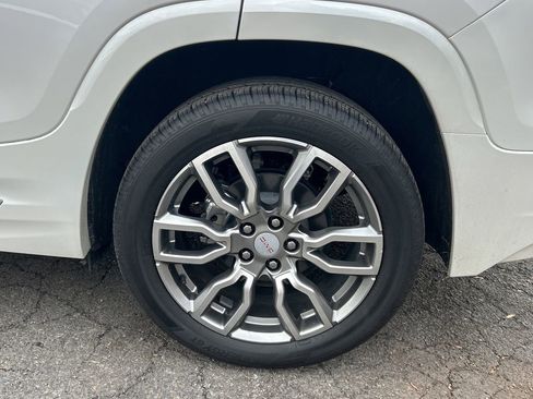 Used 2022 GMC Terrain Denali image 12