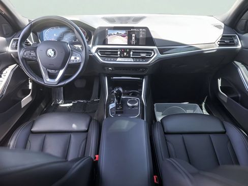 Used 2022 BMW 330i Sedan w/ Premium Package 2 RWD image 28