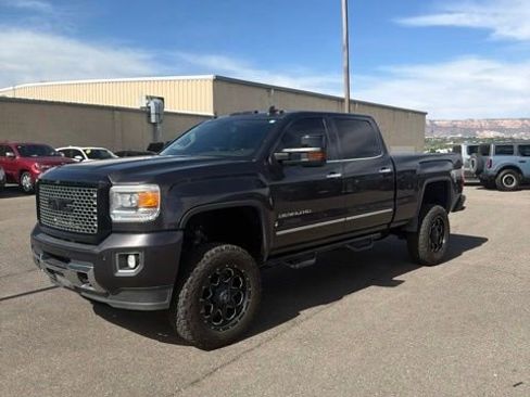 Used 2015 GMC Sierra 2500 Denali w/ Duramax Plus Package AWD/4WD image 1