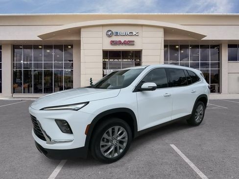 Certified 2025 Buick Enclave Preferred FWD image 6