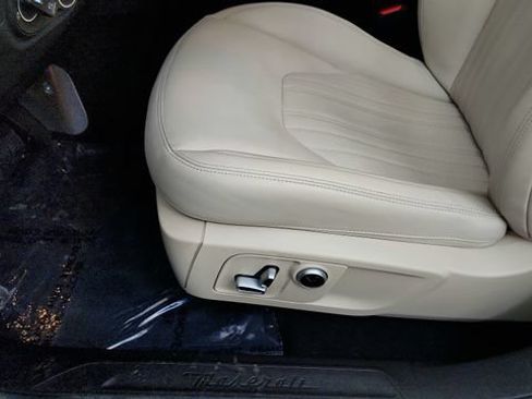 Used 2023 Maserati Levante GT AWD/4WD image 51