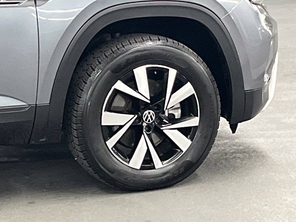 Used 2023 Volkswagen Atlas Cross Sport SE AWD/4WD image 36