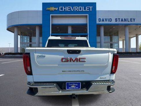 Used 2026 GMC Sierra 1500 SLT AWD/4WD image 7