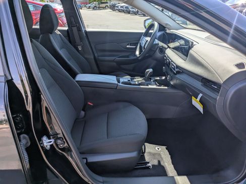 Used 2026 Nissan Sentra S w/ S Cold Weather Package FWD image 31