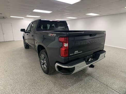 Used 2023 Chevrolet Silverado 1500 LT AWD/4WD image 6