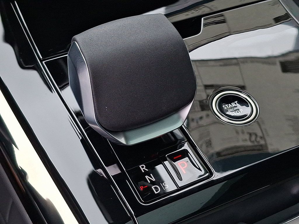 New 2026 Land Rover Range Rover Sport SE AWD/4WD image 12