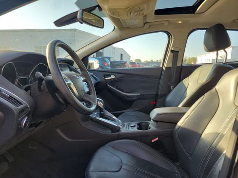 Used 2012 Ford Focus Titanium image 15