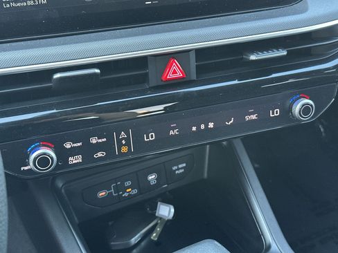 Certified 2025 Kia K5 LXS FWD image 16