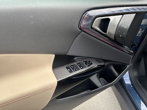 Used 2026 BMW X3 xDrive30 w/ Convenience Package image 13