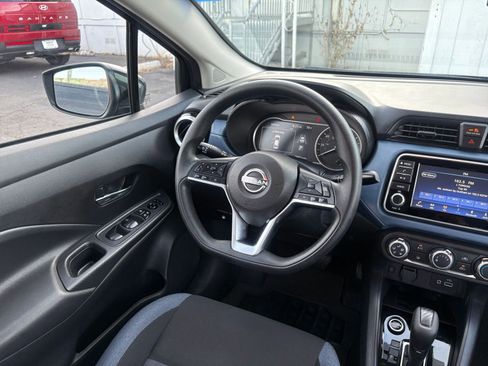 Used 2025 Nissan Versa SV image 32