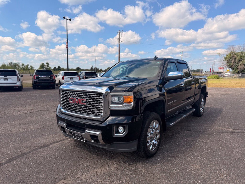 Used 2016 GMC Sierra 2500 Denali w/ Duramax Plus Package AWD/4WD image 12