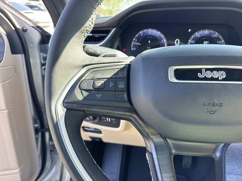 New 2025 Jeep Grand Cherokee L Limited w/ Luxury Tech Group II RWD image 26