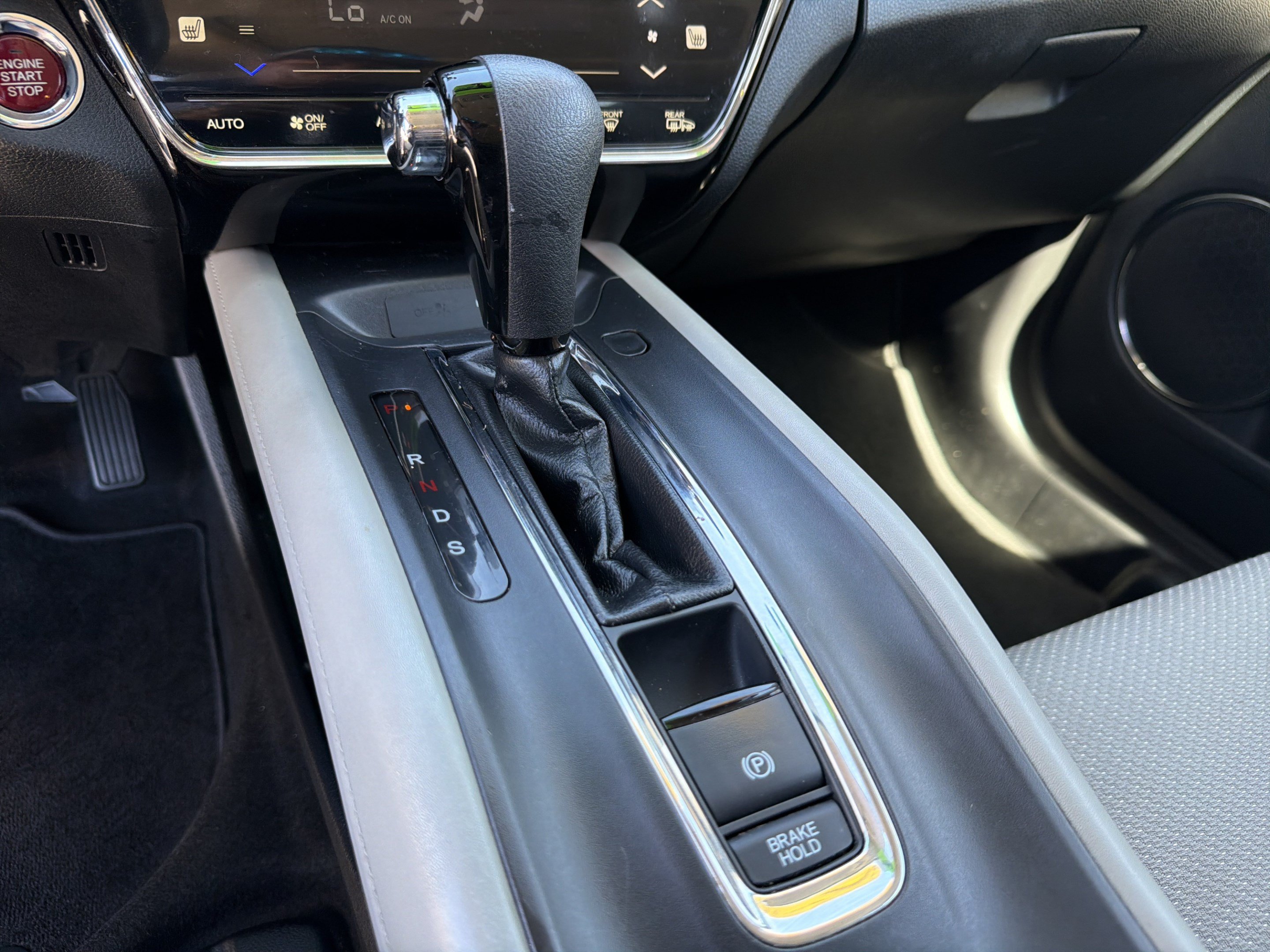 Used 2017 Honda HR-V EX image 18