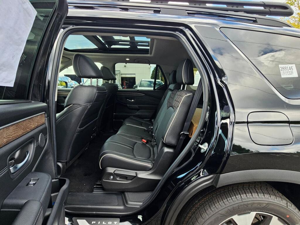 New 2026 Honda Pilot Elite image 17