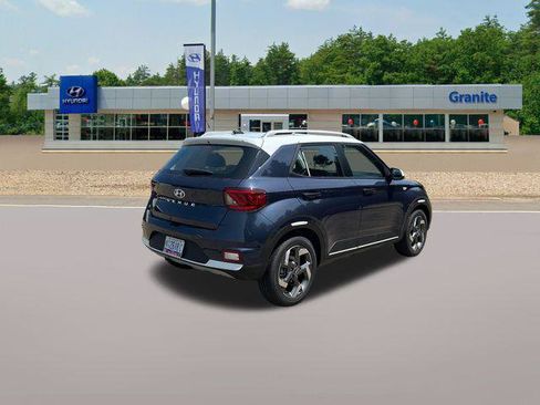 New 2026 Hyundai Venue SEL FWD image 6