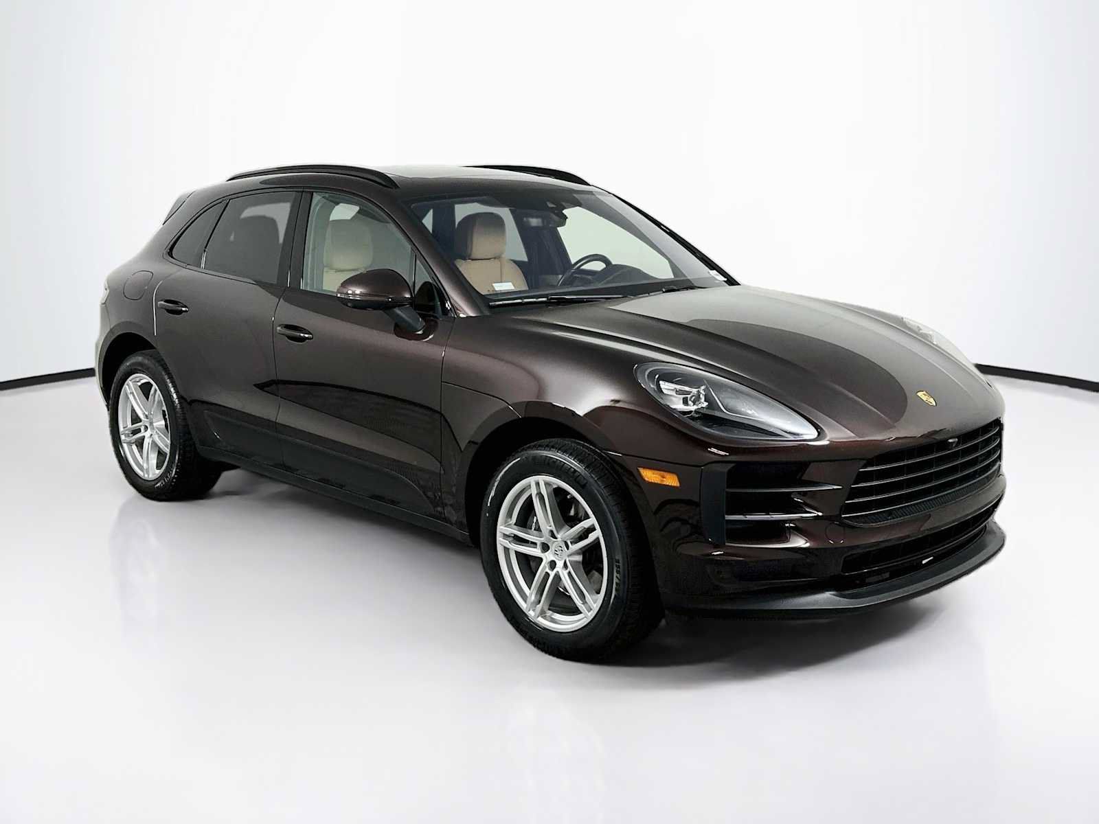 Certified 2021 Porsche Macan AWD/4WD image 7