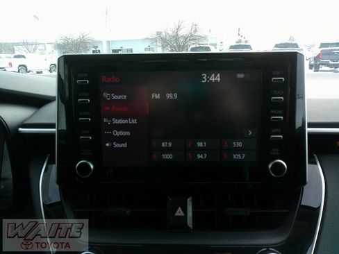 Used 2020 Toyota Corolla LE image 14