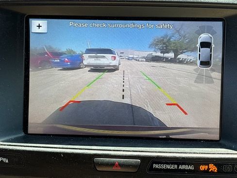 Used 2017 Ford Explorer XLT w/ Equipment Group 202A image 26