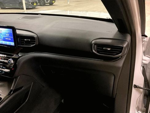 Certified 2023 Ford Explorer ST-Line image 15