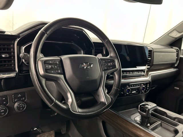 Used 2024 Chevrolet Silverado 1500 RST w/ Convenience Package II AWD/4WD image 8