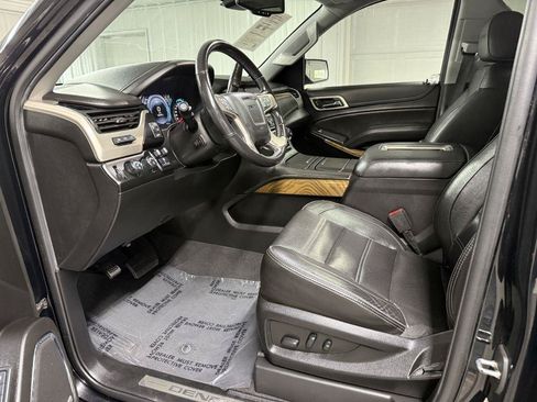 Used 2020 GMC Yukon XL Denali w/ Open Road Package AWD/4WD image 12