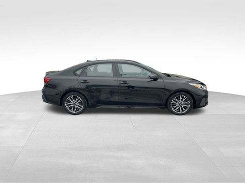 Used 2023 Kia Forte GT-Line w/ GT-Line Technology Package image 9