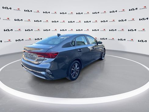Used 2022 Kia Forte LXS FWD image 8