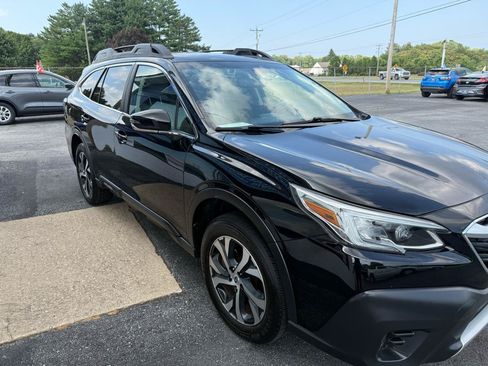 Used 2022 Subaru Outback Limited AWD/4WD image 6