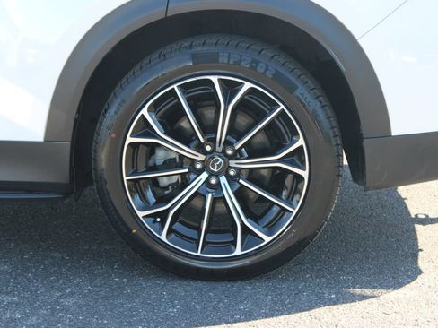 Used 2025 MAZDA CX-70 Plug-In Hybrid w/ Premium Plus AWD/4WD image 16
