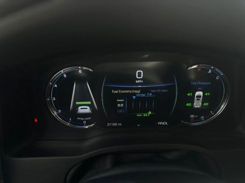 Used 2019 Cadillac Escalade Luxury AWD/4WD image 15