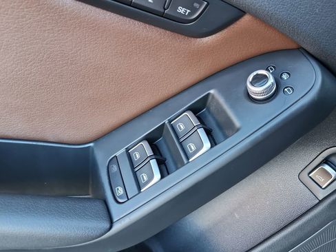 Used 2016 Audi A4 2.0T Premium Plus w/ Technology Package image 12