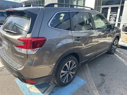 Used 2020 Subaru Forester Limited w/ Popular Package #3 image 21