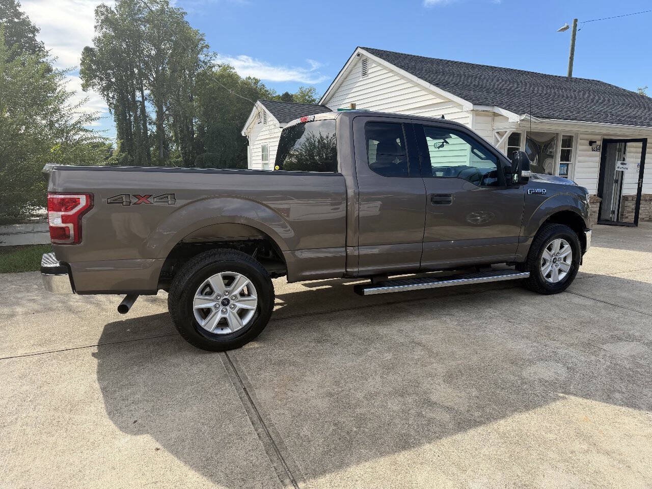 Used 2019 Ford F150 XLT w/ Trailer Tow Package AWD/4WD image 7