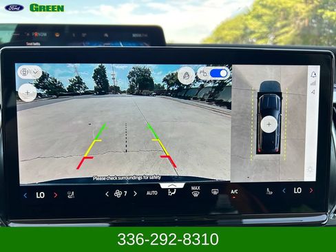Used 2025 Ford Expedition Platinum AWD/4WD image 19