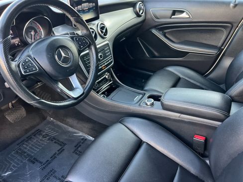 Used 2016 Mercedes-Benz GLA 250 4MATIC image 11