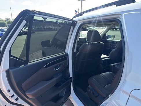 Certified 2023 Honda Pilot Elite image 27