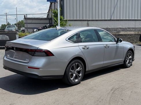 Certified 2023 Honda Accord EX image 22