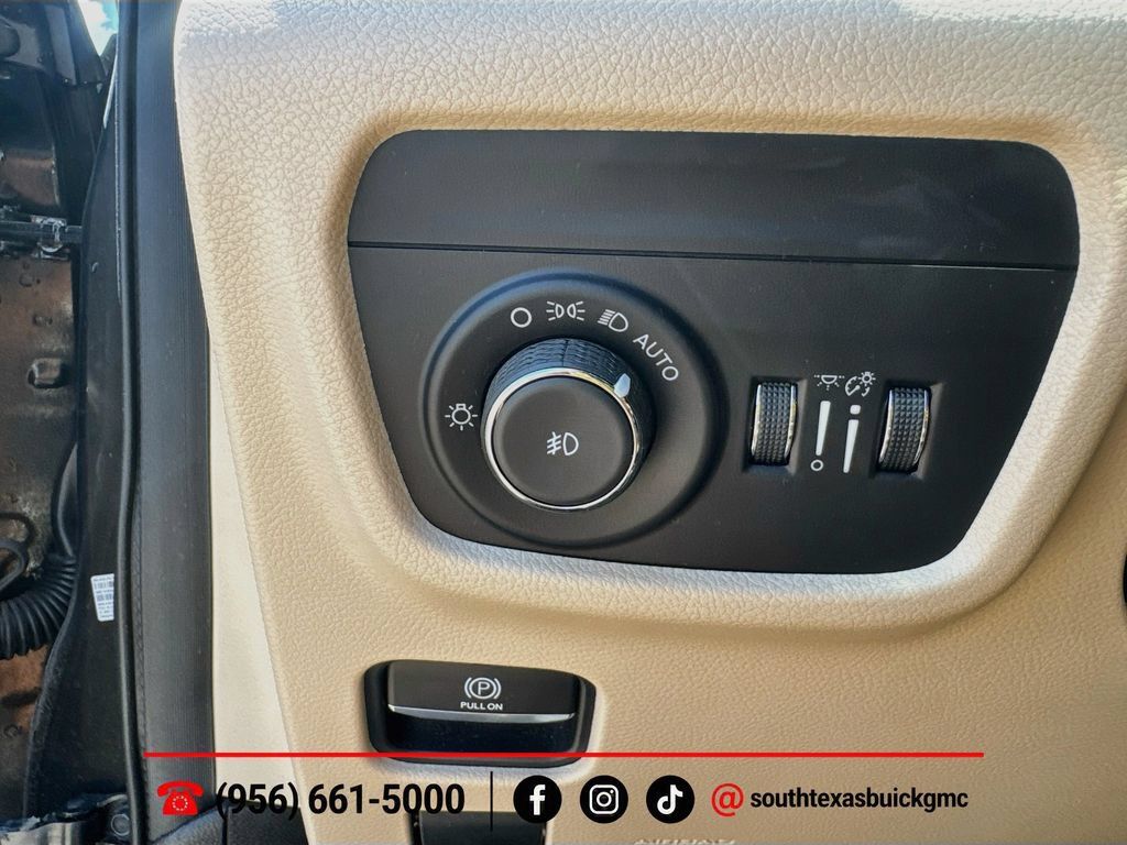 Used 2023 Jeep Grand Cherokee L Limited w/ Luxury Tech Group II RWD image 22