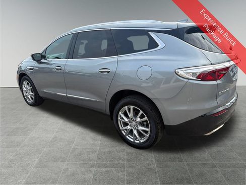 Used 2023 Buick Enclave Essence w/ Experience Buick Package AWD/4WD image 4