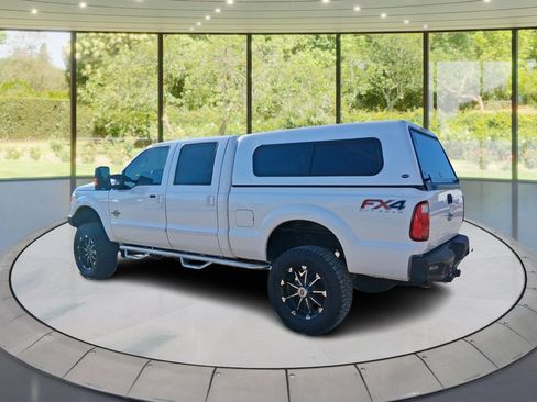 Used 2012 Ford F250 Lariat w/ Lariat Interior Pkg image 7