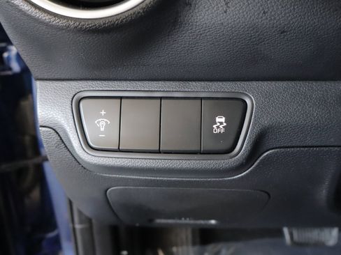 Used 2023 Kia Forte LXS image 13