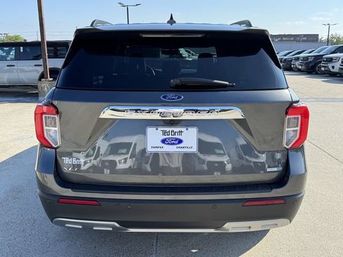 Used 2020 Ford Explorer XLT w/ Equipment Group 202A AWD/4WD image 6