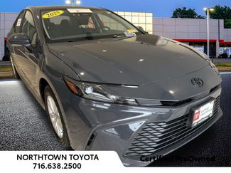 Used 2025 Toyota Camry LE video 1