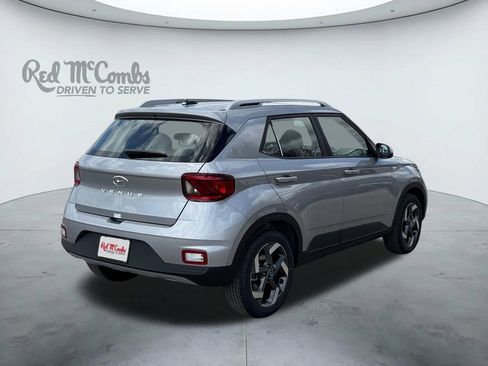 New 2026 Hyundai Venue SEL FWD image 5