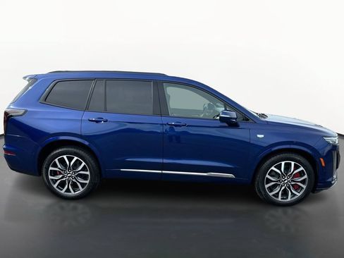 Certified 2025 Cadillac XT6 Sport w/ Platinum Package AWD/4WD image 4