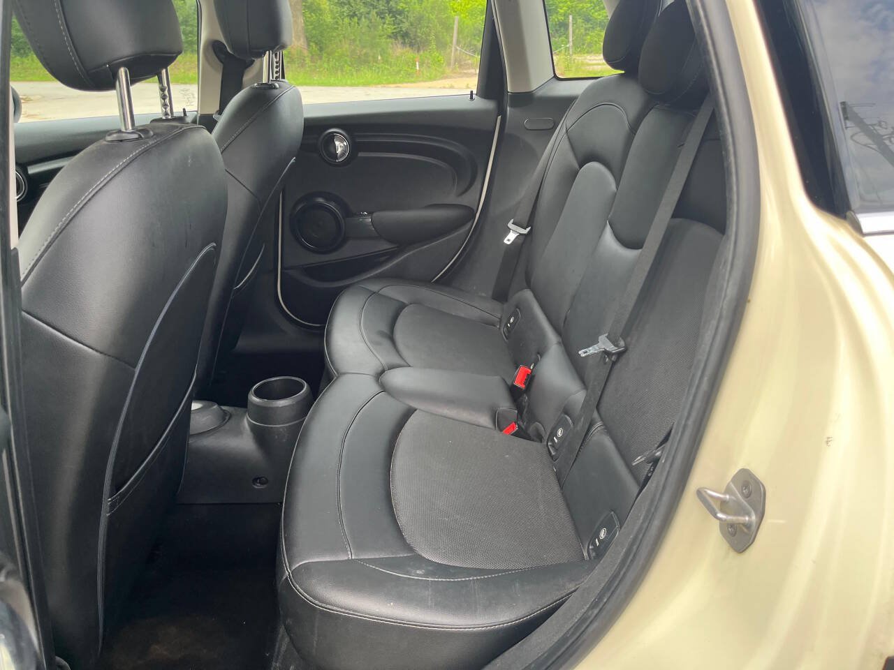 Used 2016 MINI Cooper 4-Door Hardtop FWD image 12