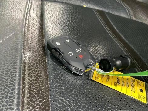 Used 2020 GMC Sierra 2500 Denali w/ Denali Ultimate Package image 18