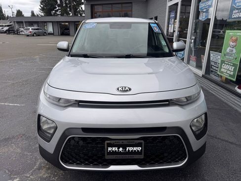 Used 2021 Kia Soul LX FWD image 3