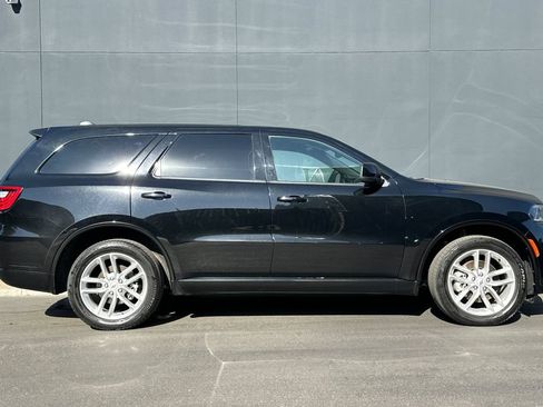 Used 2025 Dodge Durango GT AWD/4WD image 3